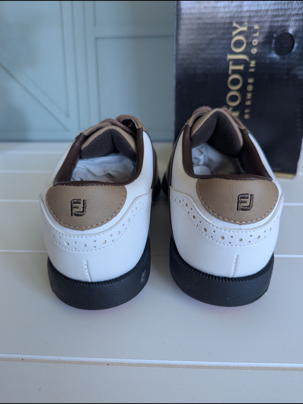 FootJoy Men’s Two-Tone White and Taupe Golf Shoes - Picture 4 of 9